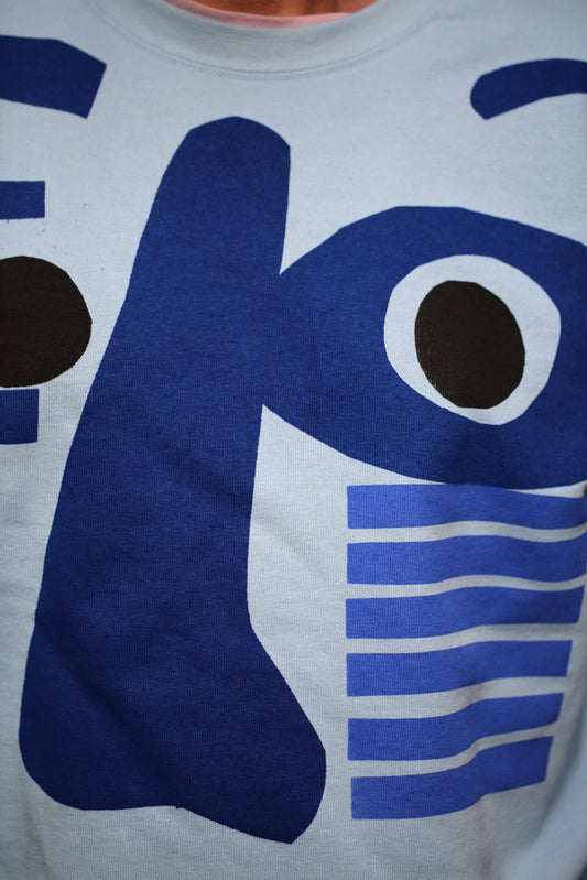 Art sweater "L'ARTISTE" on sky blue