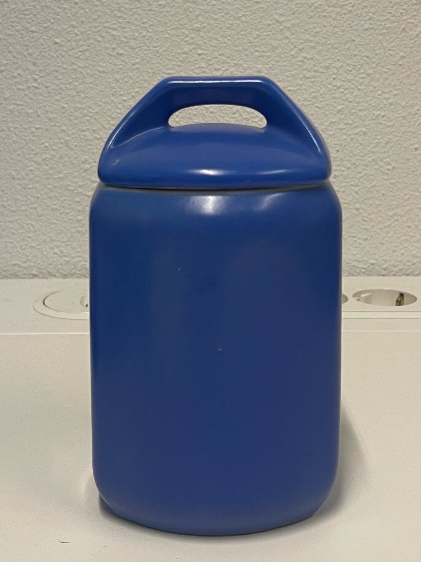 Jar with lid (rectangular)