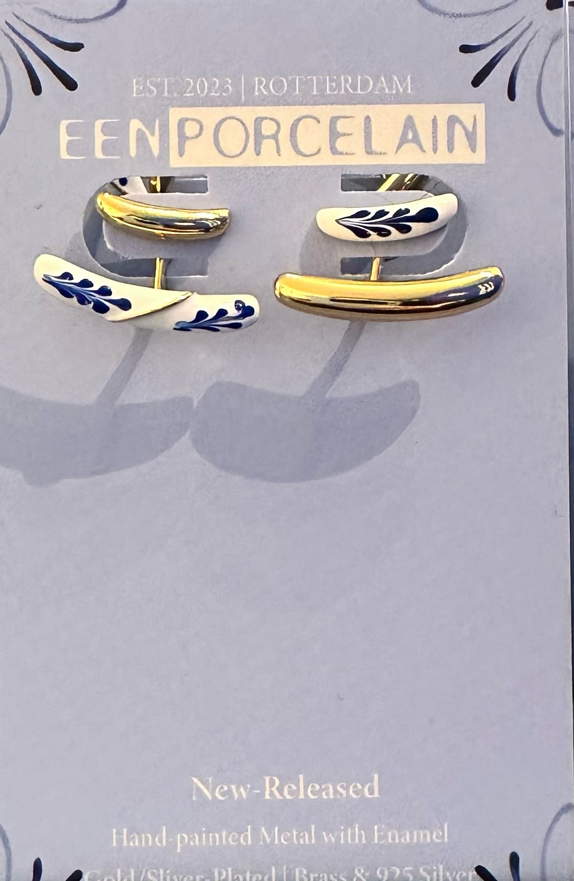 Enamel Two Bar Earring - White Gold