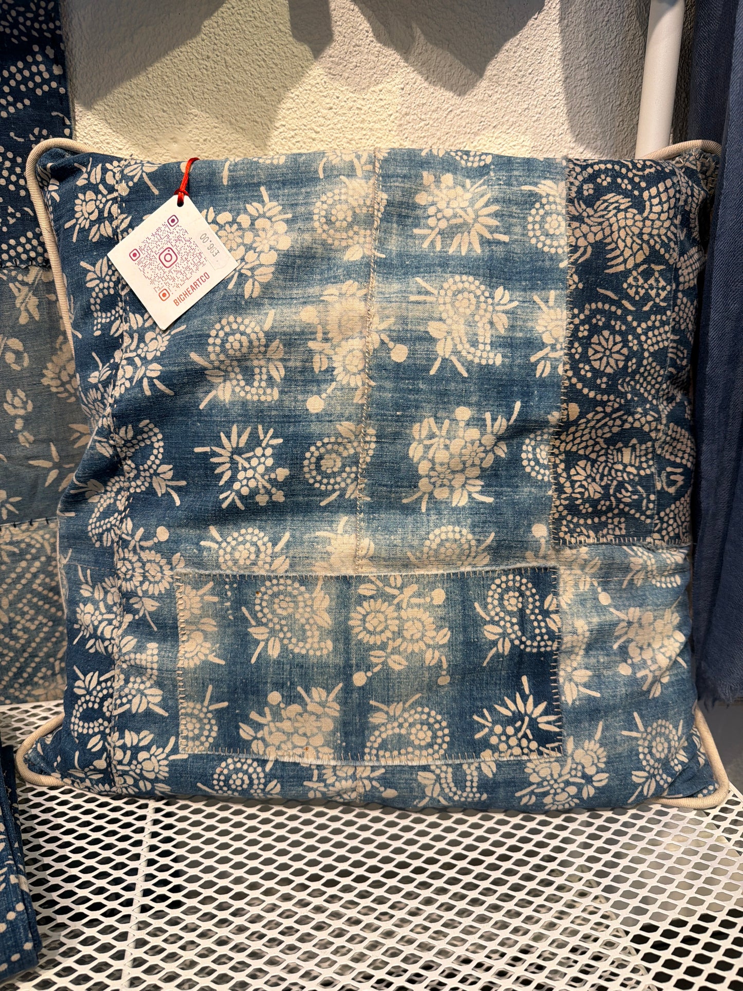 Big Heart Antique Lan Yin Hua Bu fabric cushion