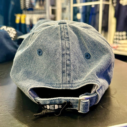 Art Cap Denim ‘Hands’ on light blue