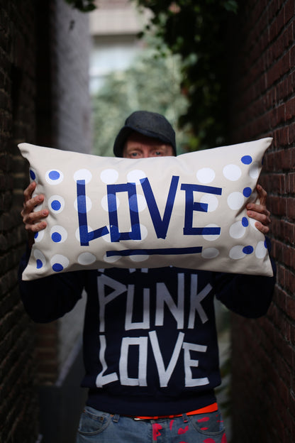 Art cushion "LOVE BLUE" on ecru