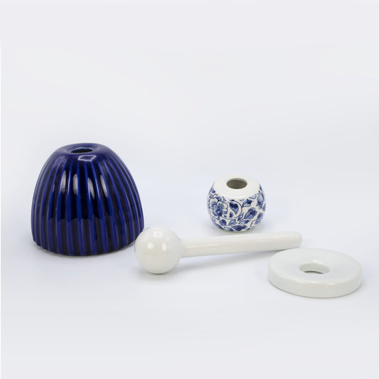 Proud Mary - Cobalt flower pattern