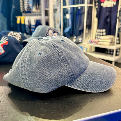 Art Cap Denim ‘Hands’ on light blue