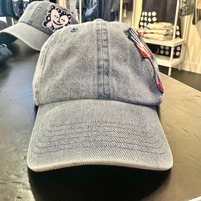 Art Cap Denim ‘Hands’ on light blue