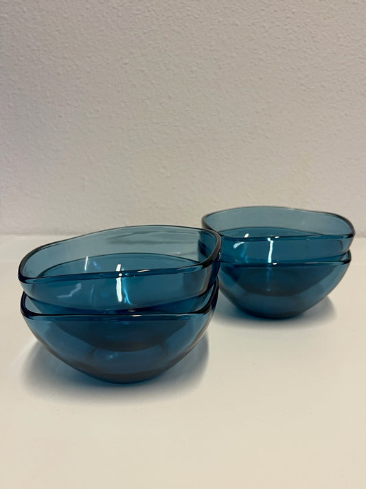 4 Vereco glass bowls