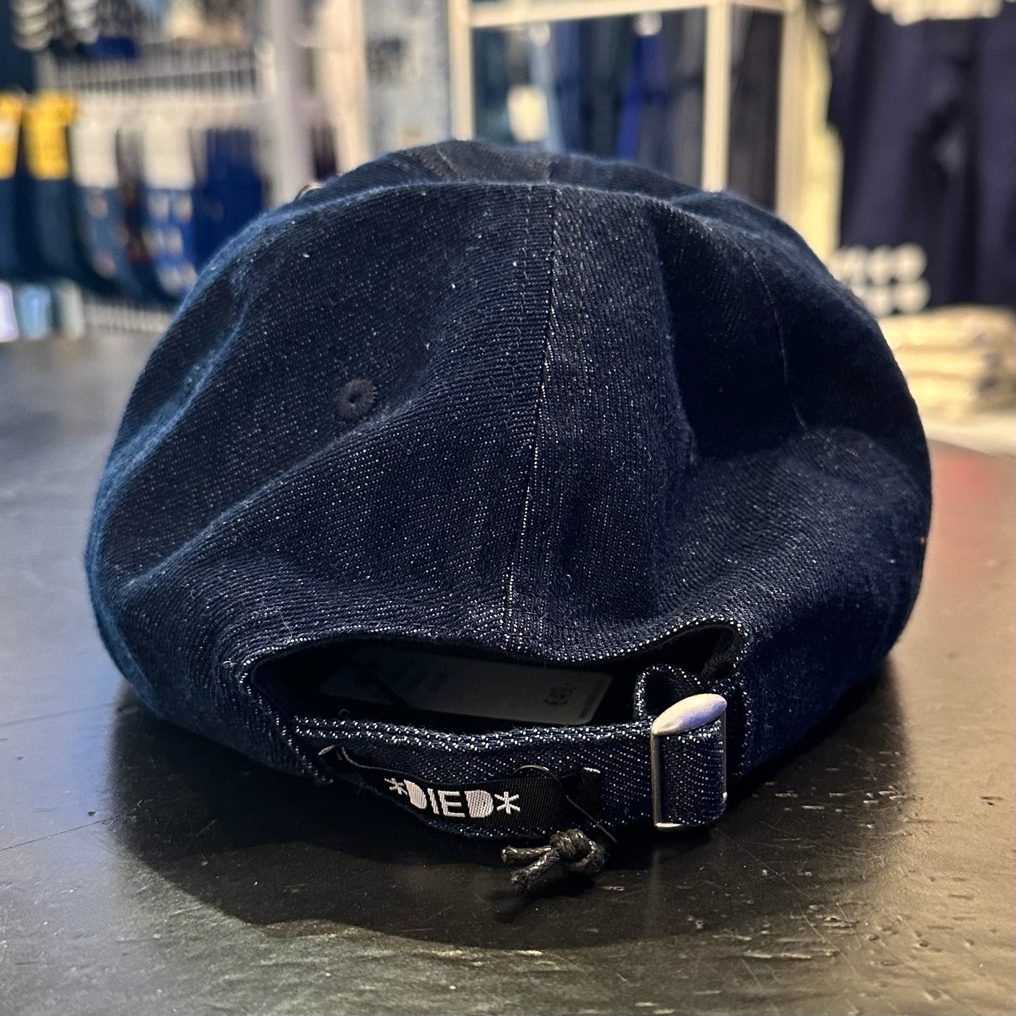 Art Cap Denim ‘Hands’ on raw denim